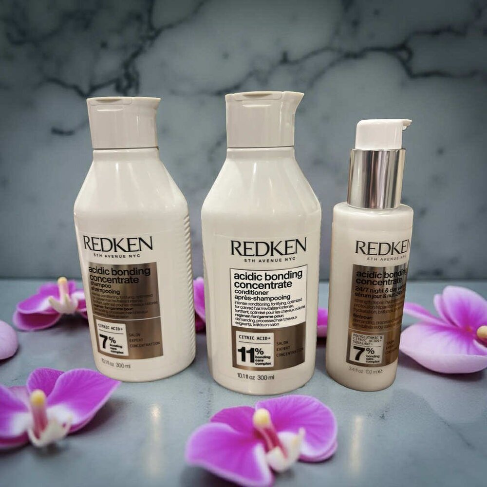 Redken Acidic Bonding Concentrate Holiday Kit Shampoo, Conditioner & Serum